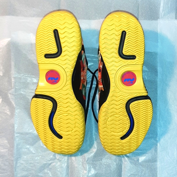 Nike Sneakers Brand NEW, Women size 10 = Men 8.5 - Picture 5 of 11